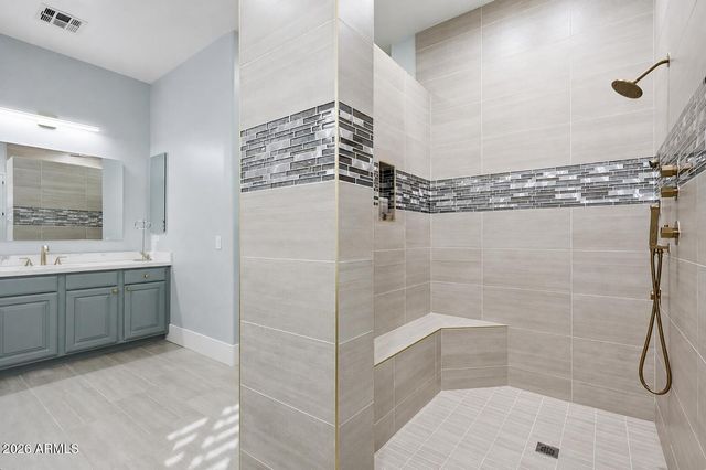 1829 W ALOE VERA Drive, Phoenix, AZ 85085
