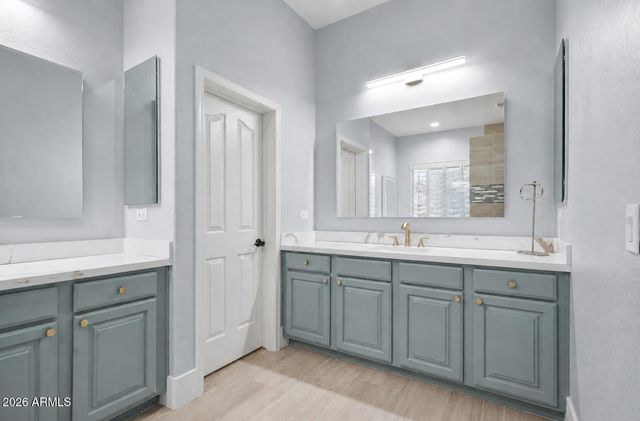 1829 W ALOE VERA Drive, Phoenix, AZ 85085