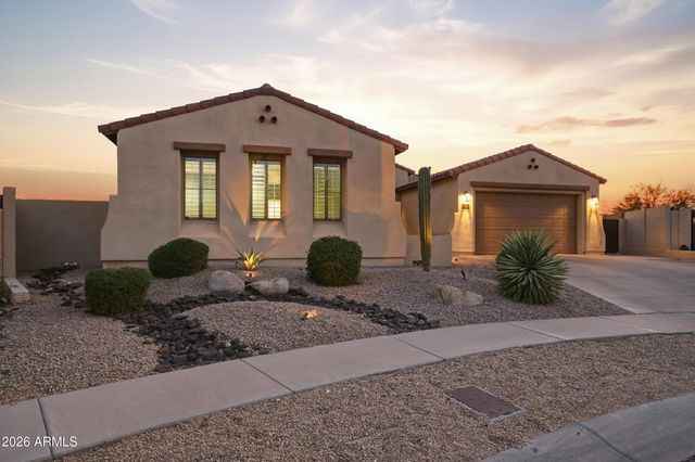 1829 W ALOE VERA Drive, Phoenix, AZ 85085