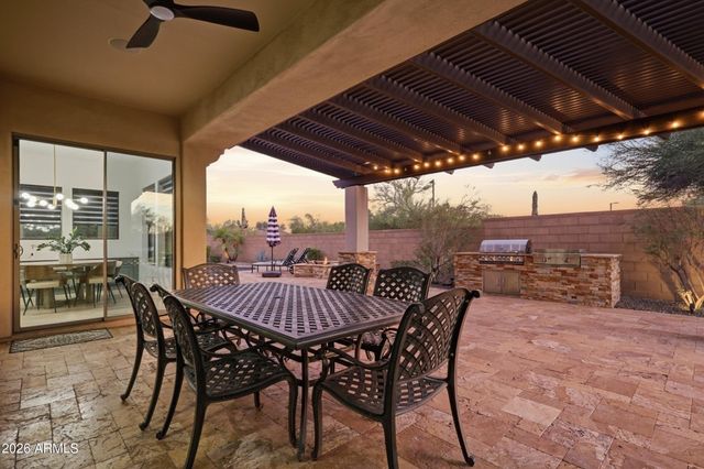 1829 W ALOE VERA Drive, Phoenix, AZ 85085
