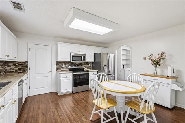 809 Custom Lane, Winder, GA 30680