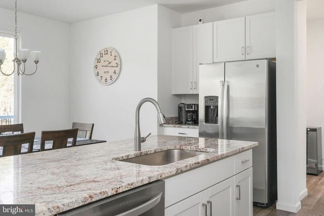6371 POINTER LN, King George, VA 22485