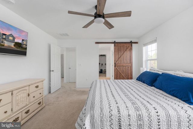 6371 POINTER LN, King George, VA 22485