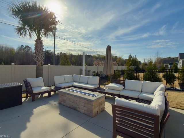 2913 Bermuda Grass CT, Virginia Beach, VA 23453