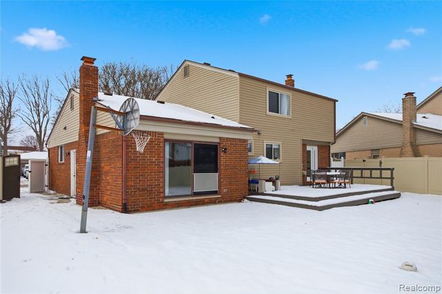 39120 Della Rosa Drive, Sterling Heights, MI 48313