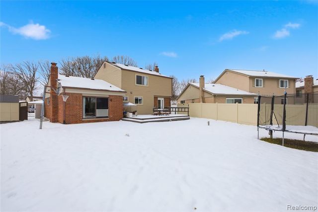 39120 Della Rosa Drive, Sterling Heights, MI 48313