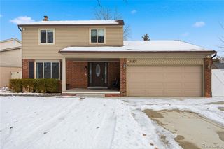 39120 Della Rosa Drive, Sterling Heights, MI 48313