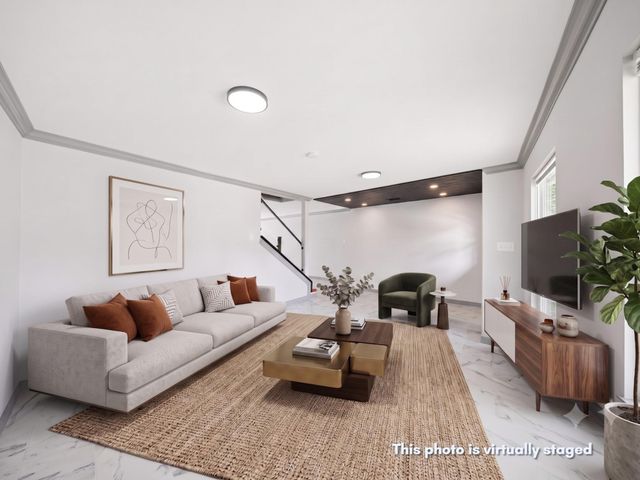 9706 Westview Drive 3, Houston, TX 77055