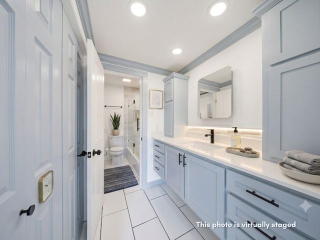 9706 Westview Drive 3, Houston, TX 77055
