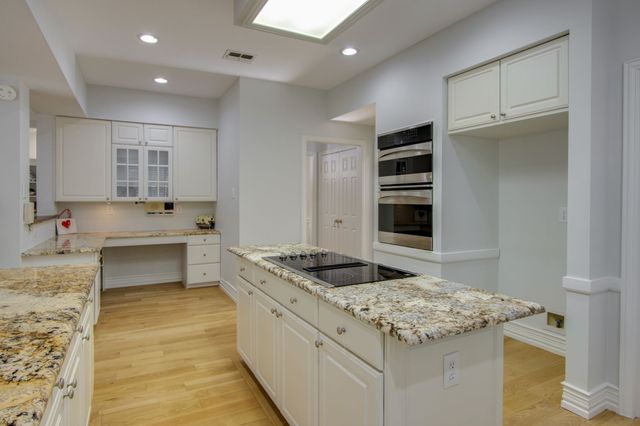 210 Chinaberry Way, Coppell, TX 75019