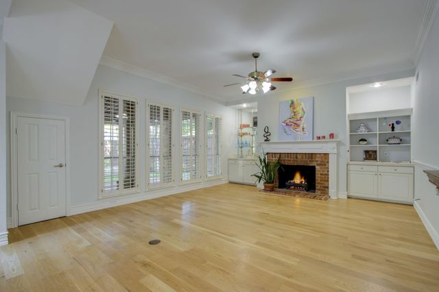 210 Chinaberry Way, Coppell, TX 75019
