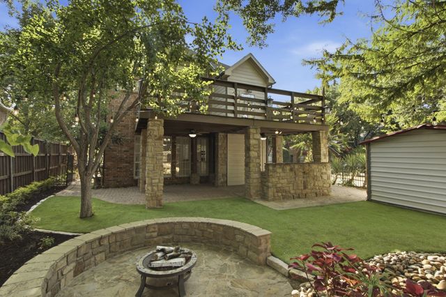 210 Chinaberry Way, Coppell, TX 75019