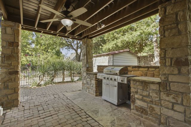 210 Chinaberry Way, Coppell, TX 75019