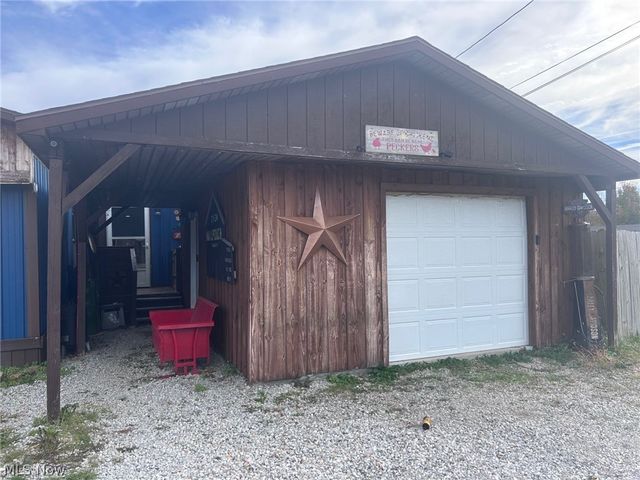 55 Thorn Street, Parkersburg, WV 26101