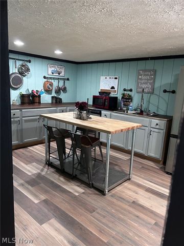 55 Thorn Street, Parkersburg, WV 26101