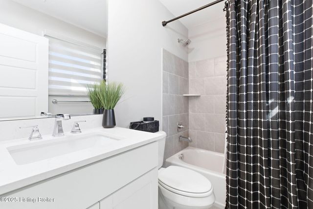 5525 Ruby Falls Dr, Prospect, KY 40059