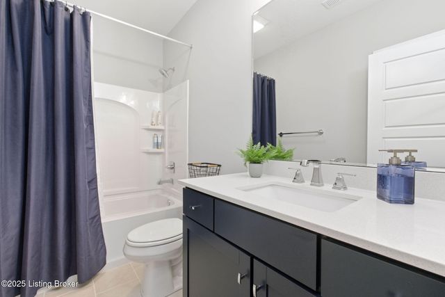 5525 Ruby Falls Dr, Prospect, KY 40059