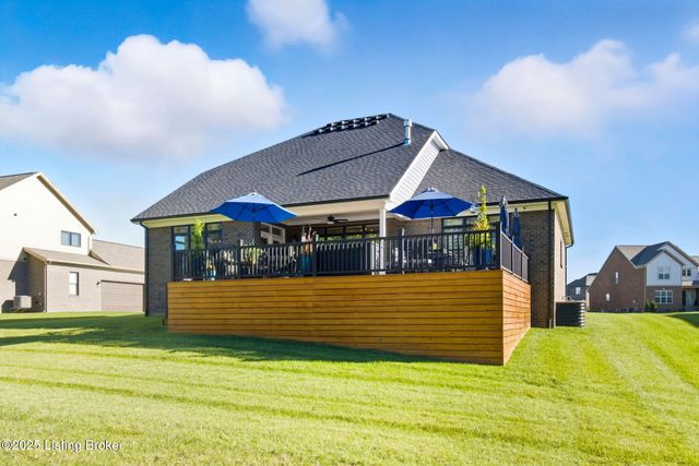 5525 Ruby Falls Dr, Prospect, KY 40059