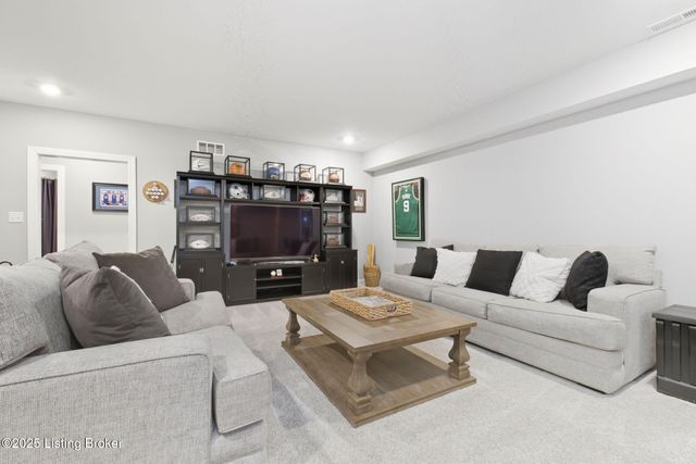 5525 Ruby Falls Dr, Prospect, KY 40059