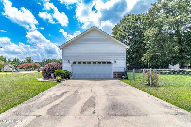 217 Koufax Drive, Pikeville, NC 27863
