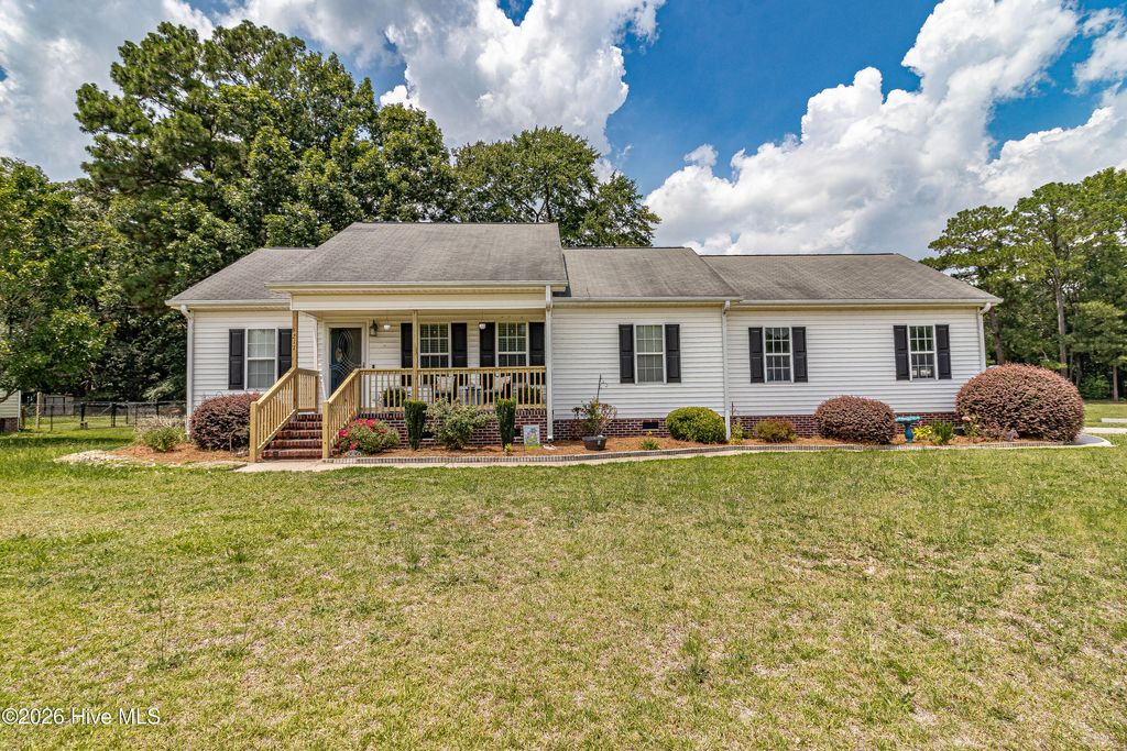 217 Koufax Drive, Pikeville, NC 27863
