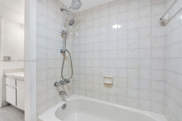 995 SW 84th Ave 223, Miami, FL 33144