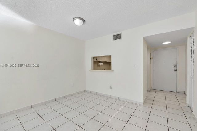 995 SW 84th Ave 223, Miami, FL 33144