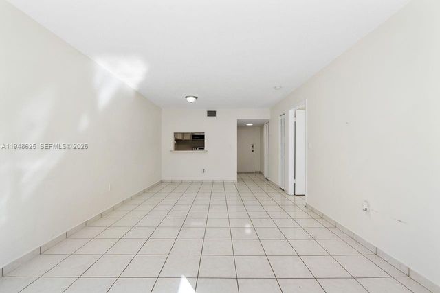 995 SW 84th Ave 223, Miami, FL 33144