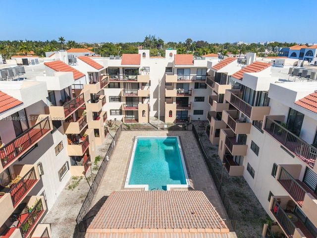 995 SW 84th Ave 223, Miami, FL 33144