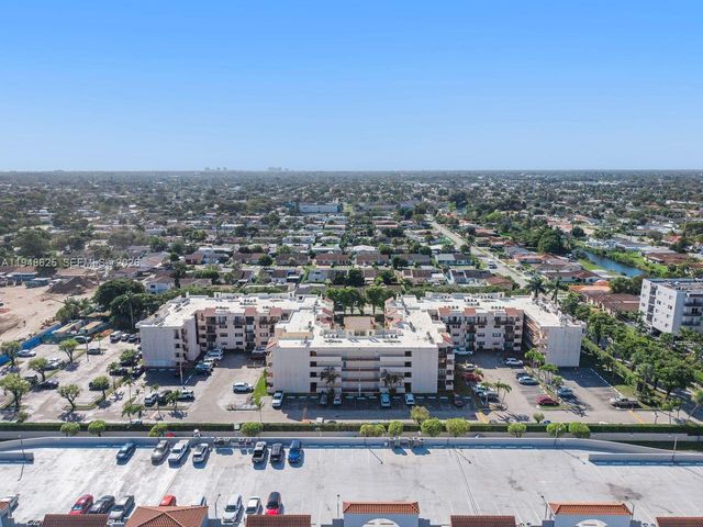 995 SW 84th Ave 223, Miami, FL 33144