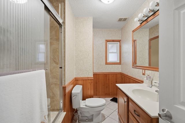 958 Parker St, Springfield, MA 01129