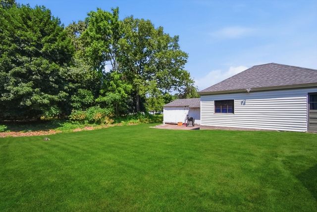 958 Parker St, Springfield, MA 01129