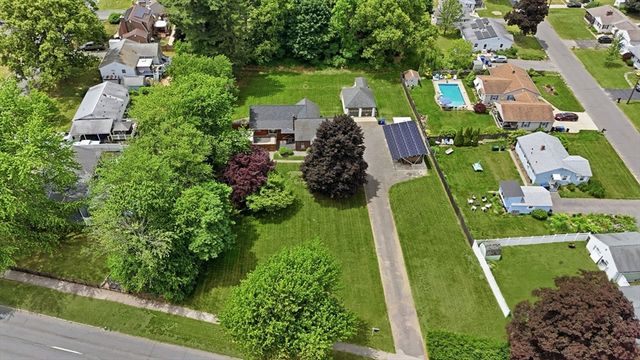958 Parker St, Springfield, MA 01129
