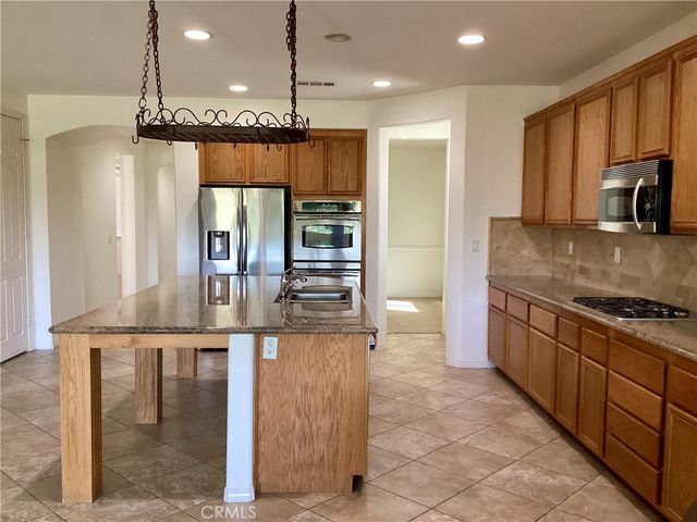 3643 Mountain Shadows Court, Palmdale, CA 93551