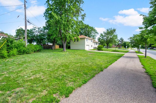 7132 Bloomington Avenue, Richfield, MN 55423