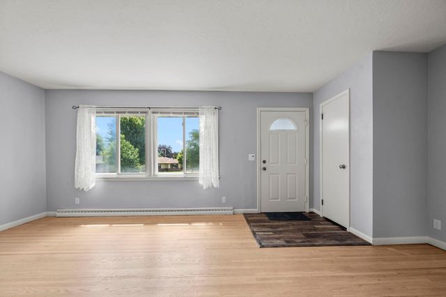 7132 Bloomington Avenue, Richfield, MN 55423