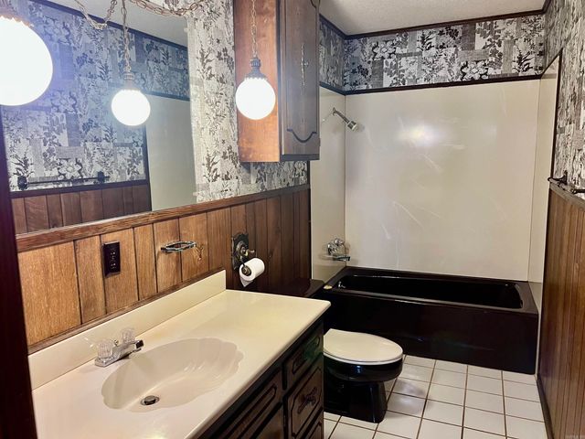 101 Fairway Drive, Bald Knob, AR 72010