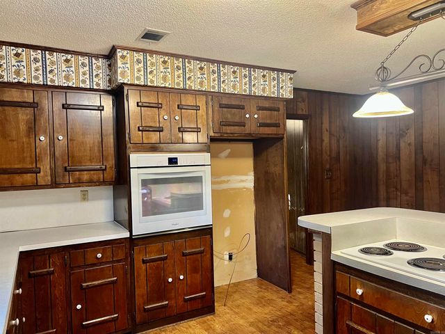 101 Fairway Drive, Bald Knob, AR 72010