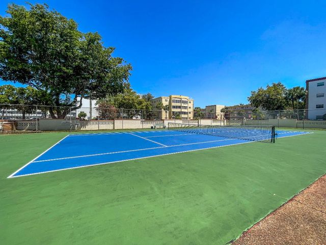 4281 NW 41st Street 320, Lauderdale Lakes, FL 33319