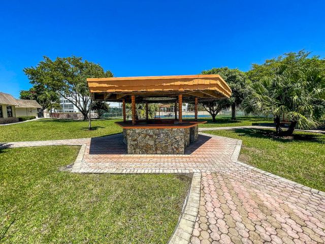 4281 NW 41st Street 320, Lauderdale Lakes, FL 33319