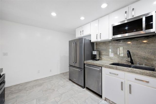 905 Dickson 1, Los Angeles, CA 90292