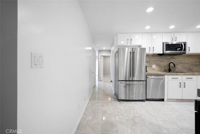 905 Dickson 1, Los Angeles, CA 90292