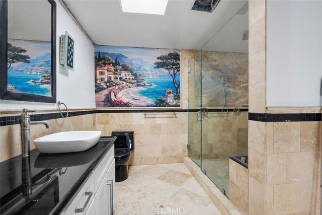 905 Dickson 1, Los Angeles, CA 90292