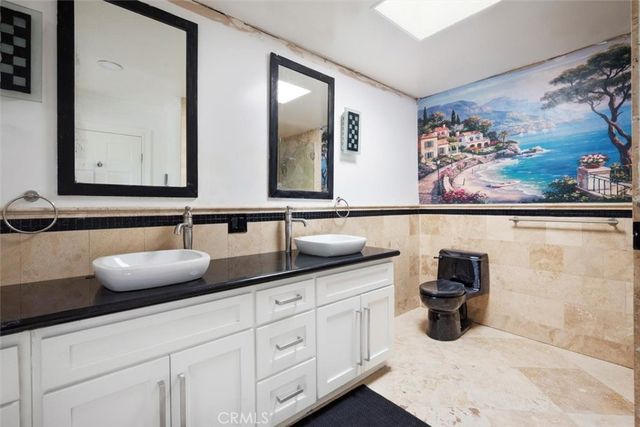 905 Dickson 1, Los Angeles, CA 90292