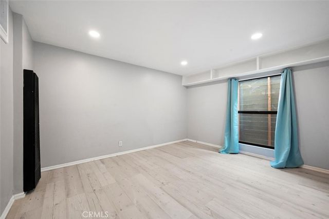 905 Dickson 1, Los Angeles, CA 90292