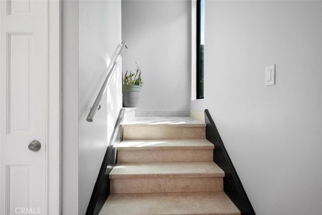 905 Dickson 1, Los Angeles, CA 90292