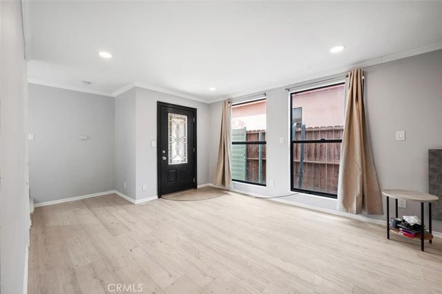 905 Dickson 1, Los Angeles, CA 90292