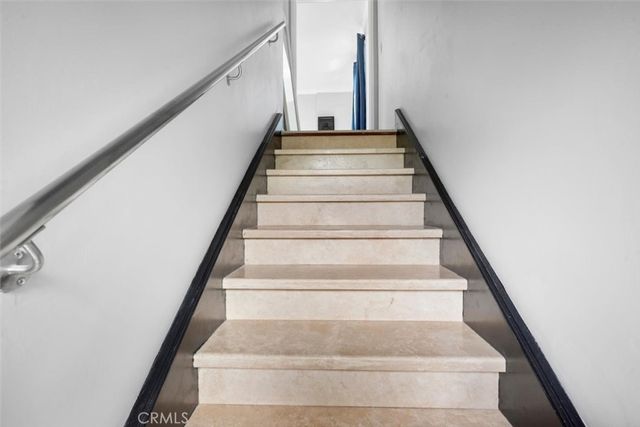 905 Dickson 1, Los Angeles, CA 90292