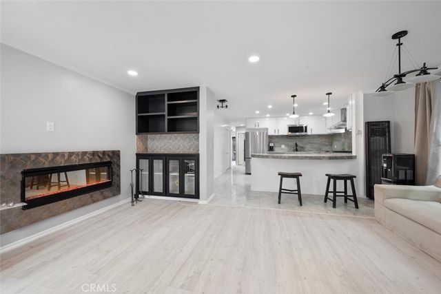 905 Dickson 1, Los Angeles, CA 90292