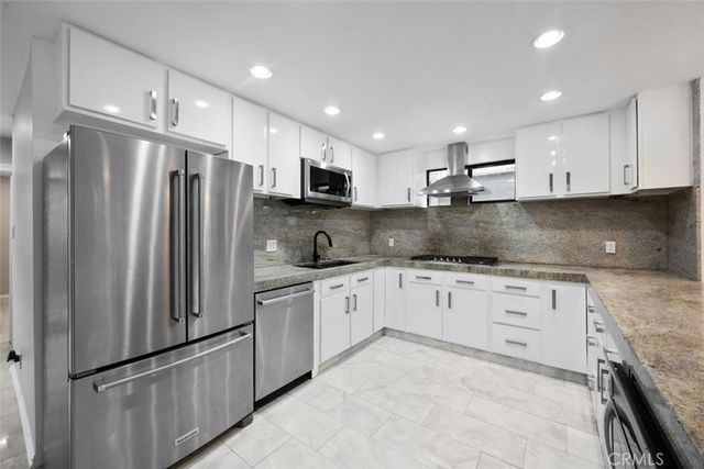 905 Dickson 1, Los Angeles, CA 90292